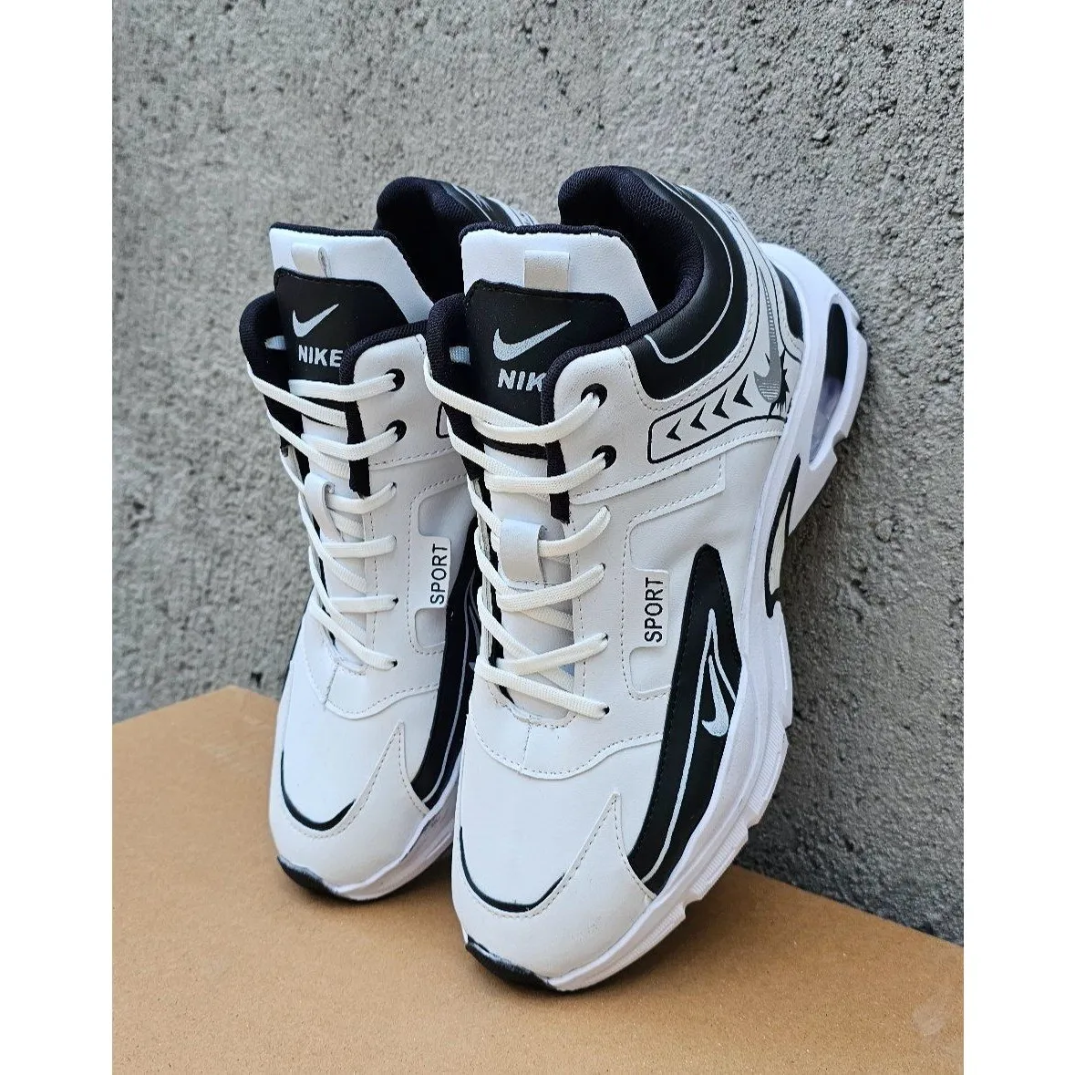کفش اسپرت مردانه والیبالی بسکتبالی ساق دار سفید مشکی