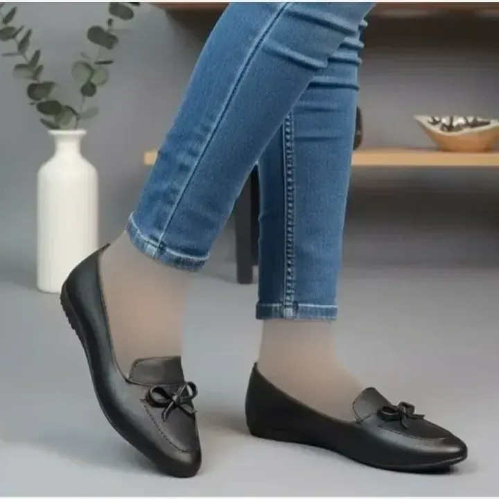 کفش کالج زنانه دخترانه مدل سارا چرم مصنوعی تخت مشکی و کرم